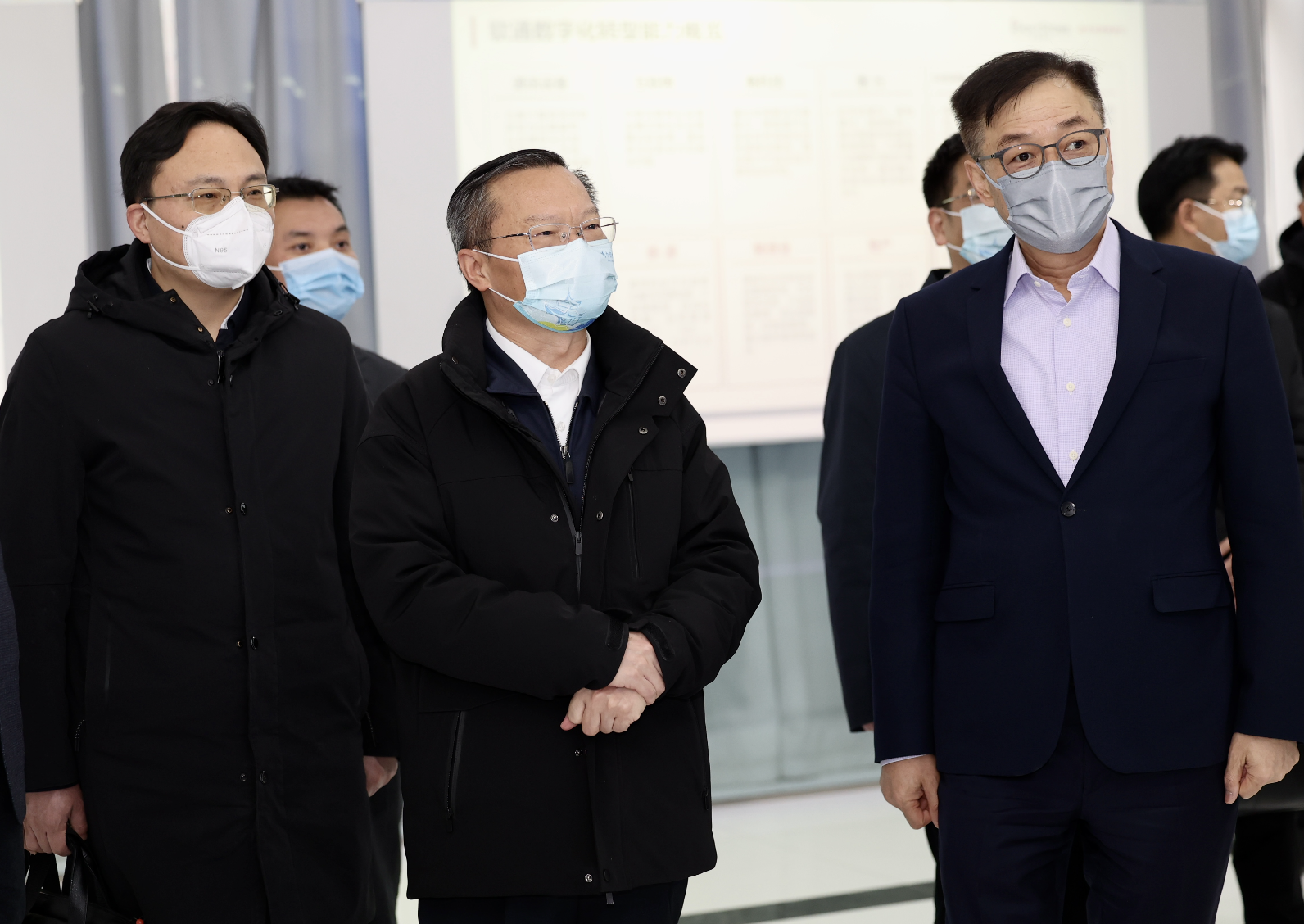 贵州省委常委、贵阳市委书记胡忠雄一行赴j9网站动力参观调研
