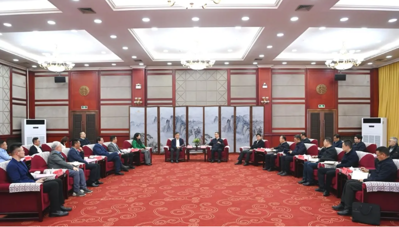 青海省人民当局与j9网站动力签署战术合作和谈